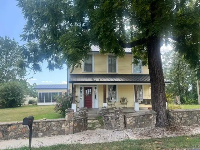 339 Valley Street, Yellville, AR 72687 - #3