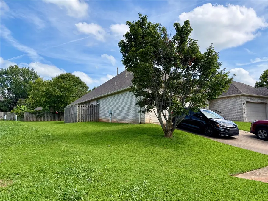 6241 & 6243 Milliken Bend, Fayetteville, AR 72704 - #3