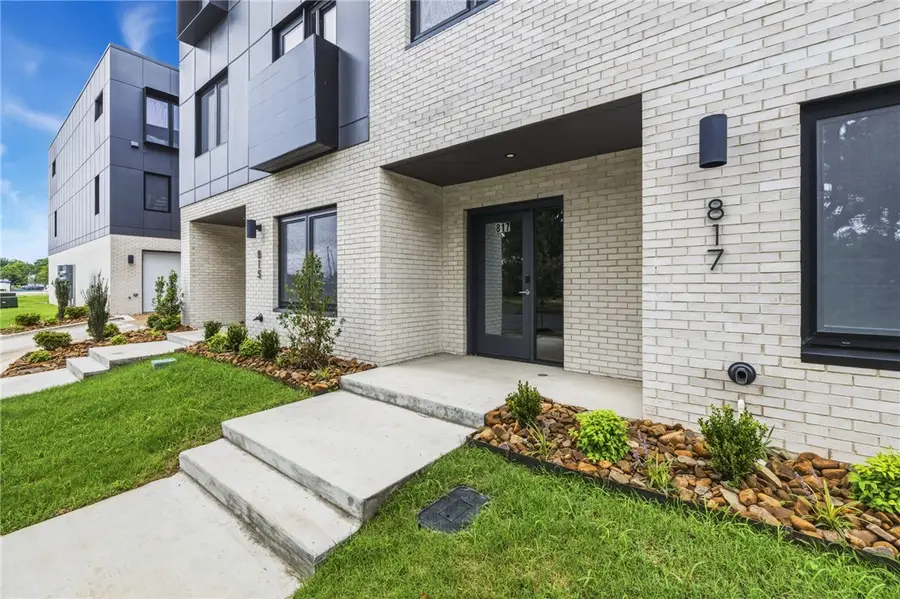 817 SE H Street, Bentonville, AR 72712 - #2