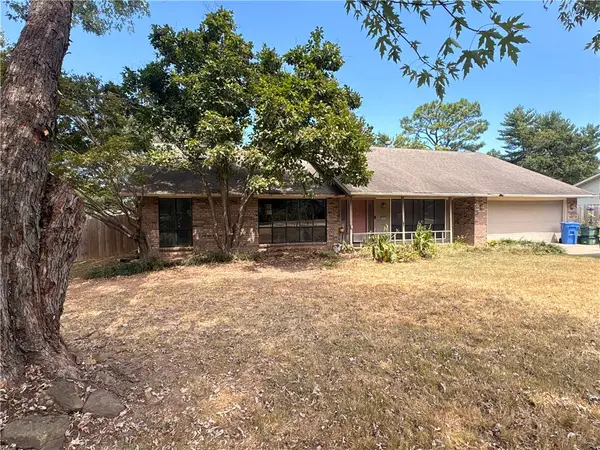 2642 Golden Oaks Drive, Fayetteville, AR 72703