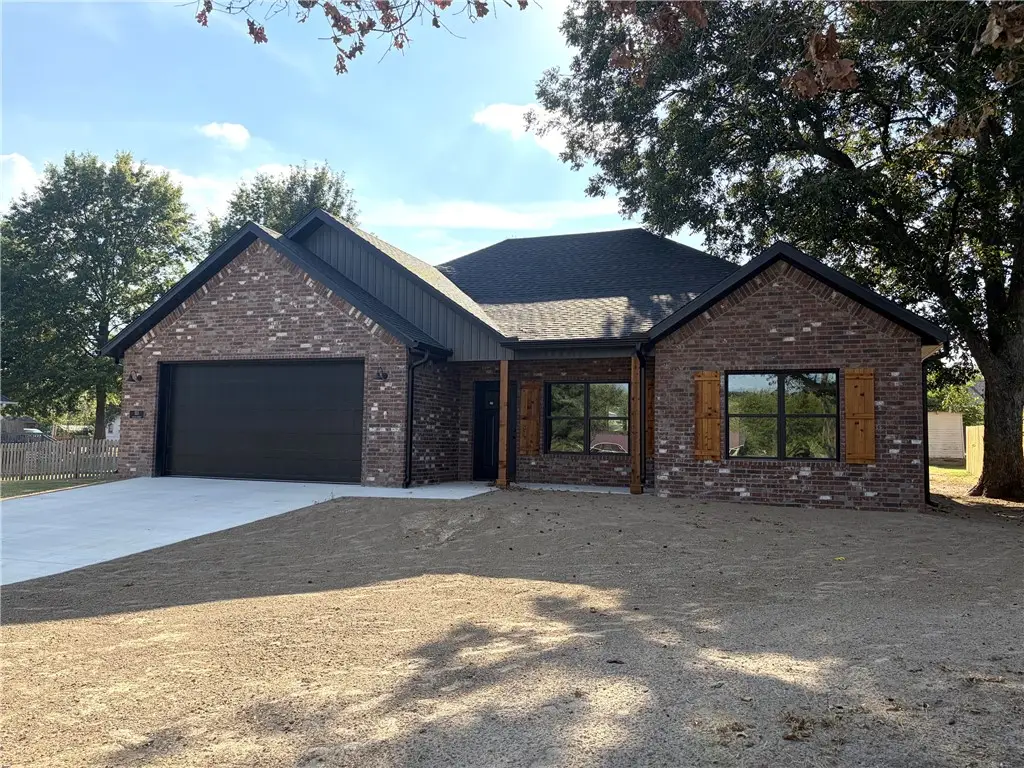 555 Lincoln Avenue, Lincoln, AR 72744 - #1