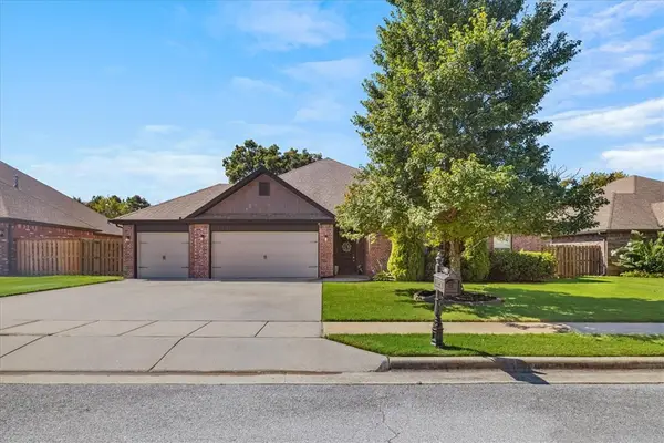 6004 Sommerset Street, Rogers, AR 72758