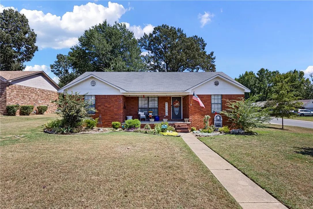 2111 S Ithaca Avenue, Russellville, AR 72802 - #1