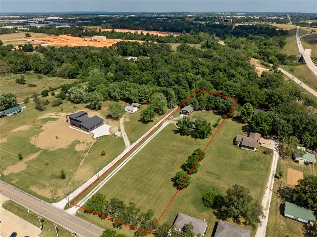 809 Spring Creek Road, Lowell, AR 72745 - #1