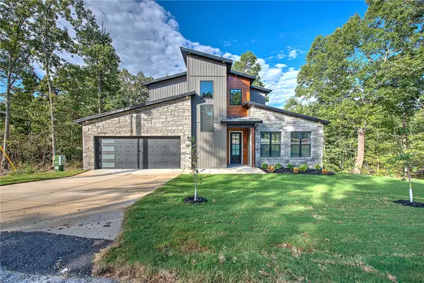 12 Jura Circle, Bella Vista, AR 72715