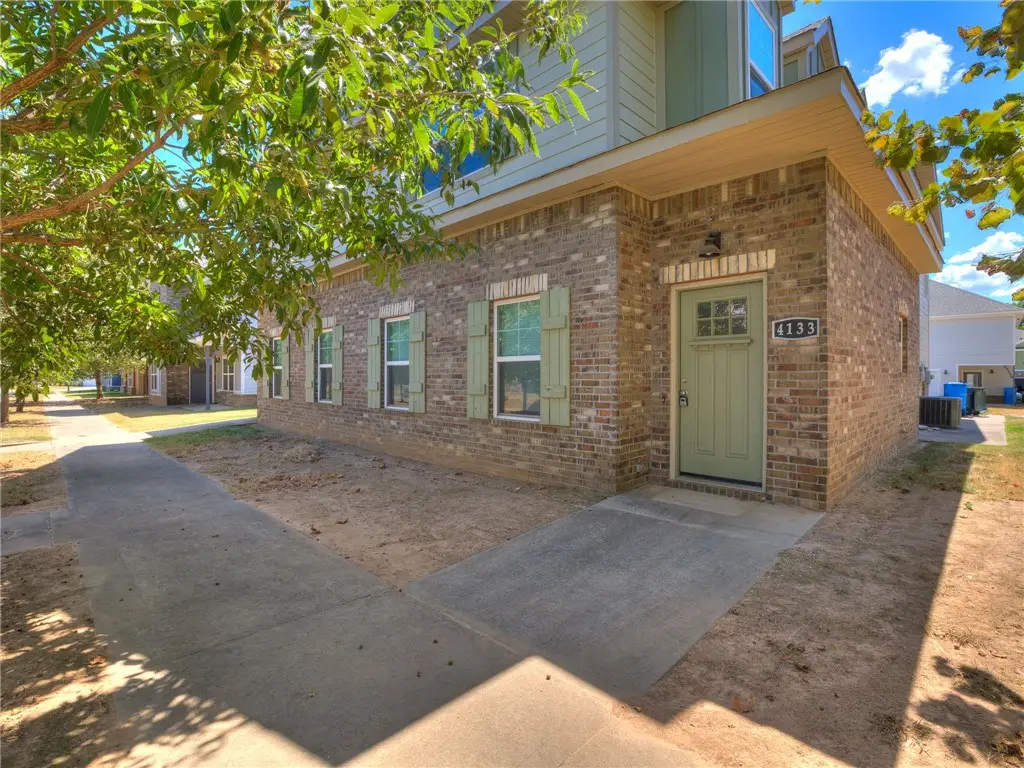 4131-4133 W Santa Maria Lane, Fayetteville, AR 72704 - #1