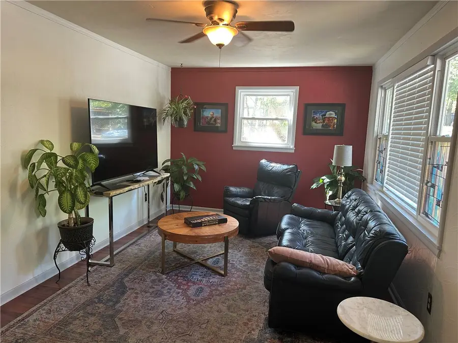 68 Wall Street, Eureka Springs, AR 72632 - #3