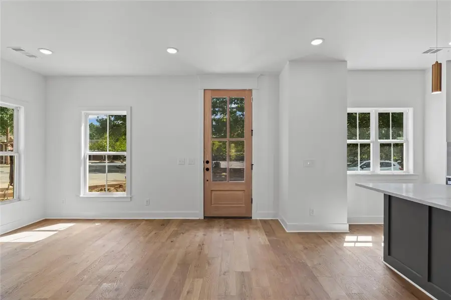 240 E 4th Street, Fayetteville, AR 72701 - #3