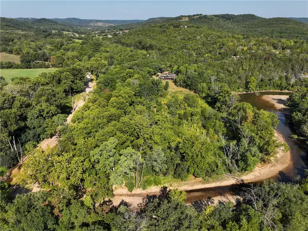 1221 Hwy 187 Highway, Beaver, AR 72631