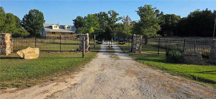 23124 Stonington Road, Omaha, AR 72662 - #3