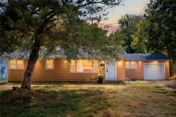 1611 Westwood Avenue, Springdale, AR 72762