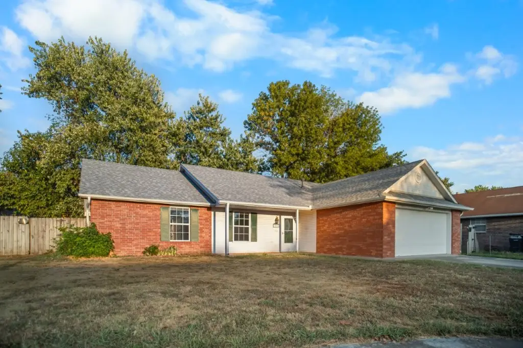 1015 N 26th Street, Rogers, AR 72756 - #1