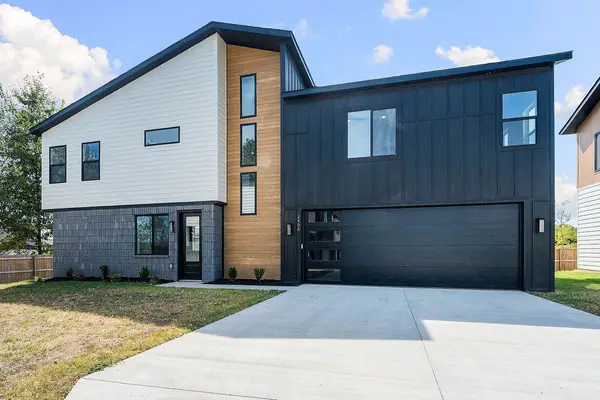 2406 S 27th Street, Rogers, AR 72758