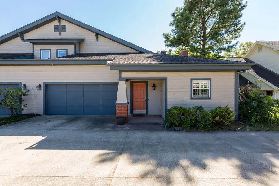 2633 E Joyce Boulevard, Fayetteville, AR 72703 - #2
