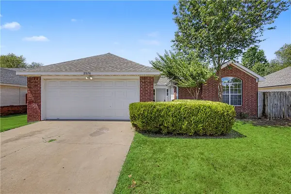 2576 Appleglen Street, Springdale, AR 72764