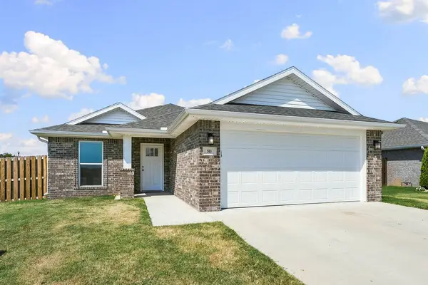 501 Robinson Street, Pea Ridge, AR 72751