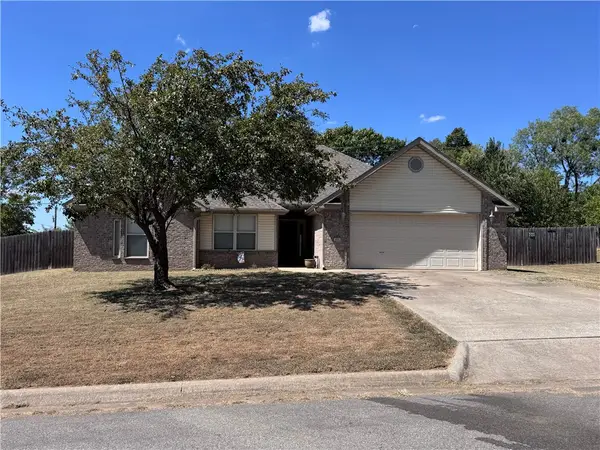 400 Beca Lane, Prairie Grove, AR 72753