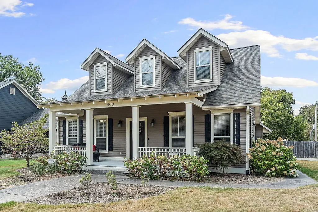 400 S College Street, Siloam Springs, AR 72761 - #1