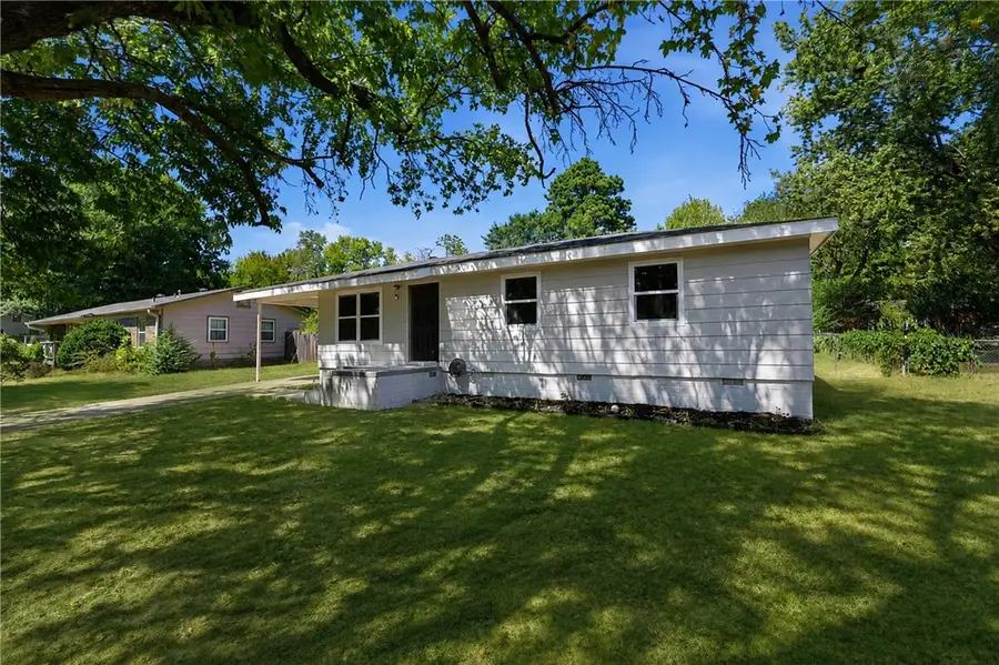 2206 Dogwood Place, Springdale, AR 72762 - #3