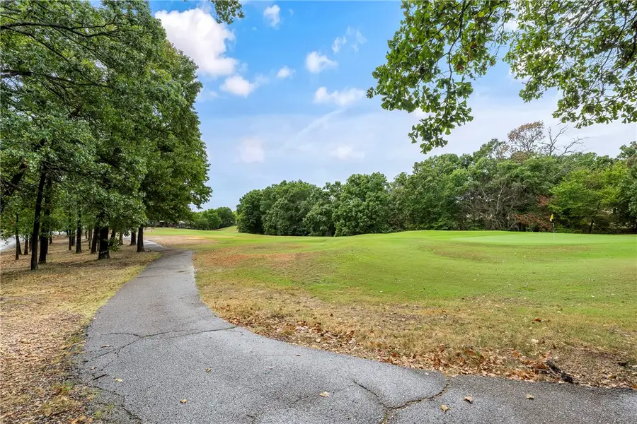 8 Lunsford Lane, Bella Vista, AR 72714 - #2