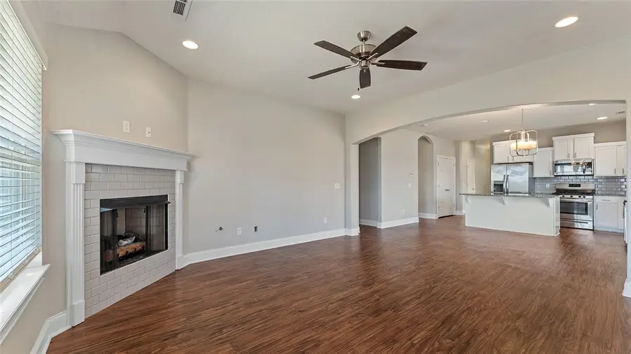 2817 Suncrest Avenue, Springdale, AR 72764 - #2