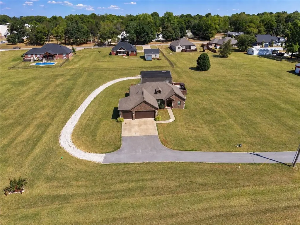 210 Holmes Street, Prairie Grove, AR 72753 - #1
