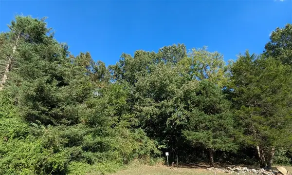 365 Cr-853, Green Forest, AR 72638