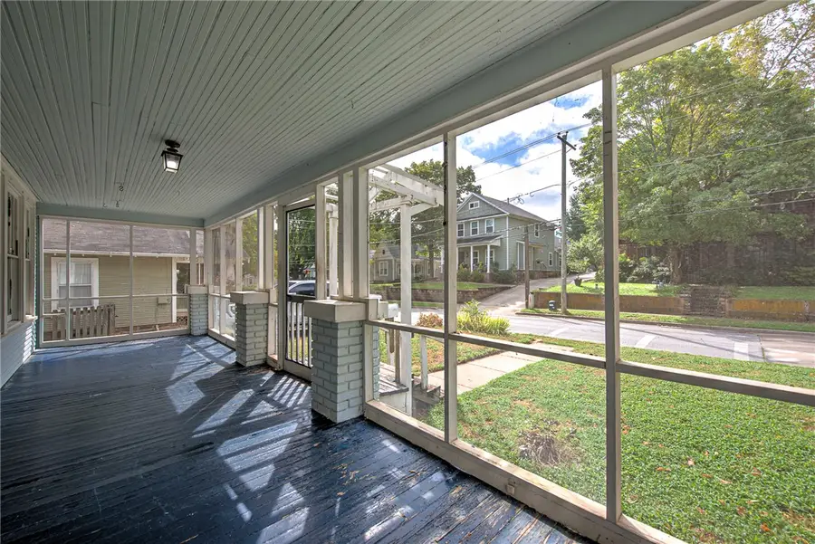 312 E Maple Street, Fayetteville, AR 72701 - #2