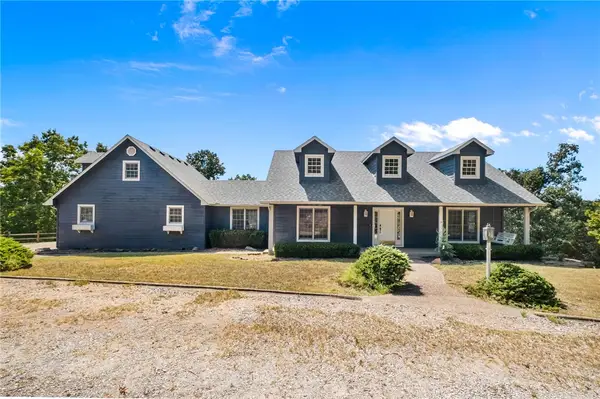 15800 Abbey Lane, Rogers, AR 72756