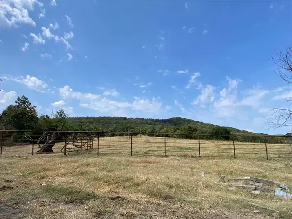 1934 County Road 219, Berryville, AR 72616