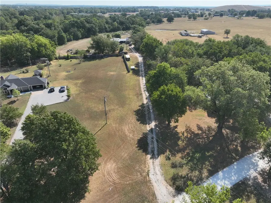 19068 Clear Water Road, Springdale, AR 72762 - #2