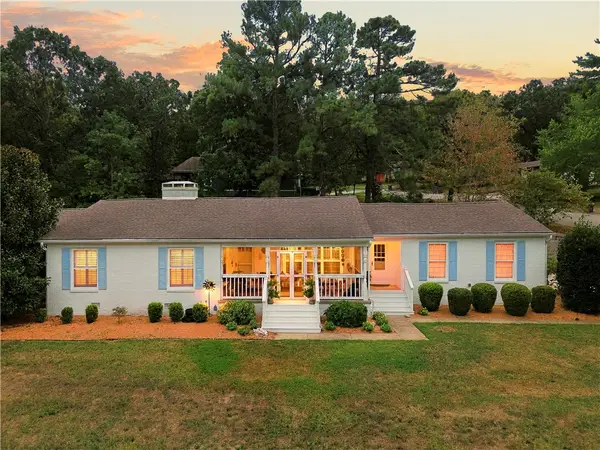 1245 E Columbus Boulevard, Fayetteville, AR 72701