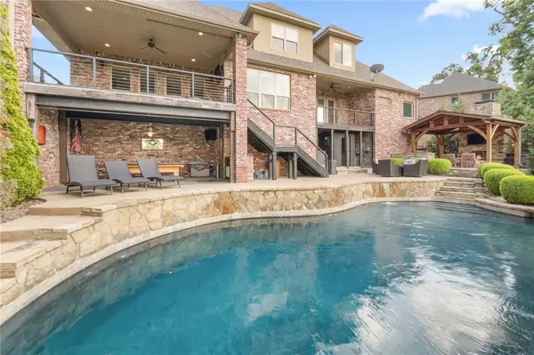 6921 W Altamonte Drive, Rogers, AR 72758