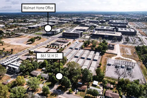 861 SE H Street, Bentonville, AR 72712