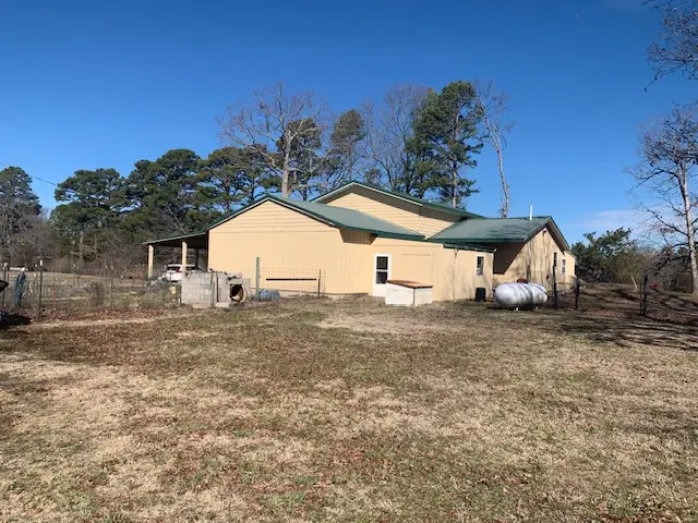 74 Grant Street, Yellville, AR 72687 - #3