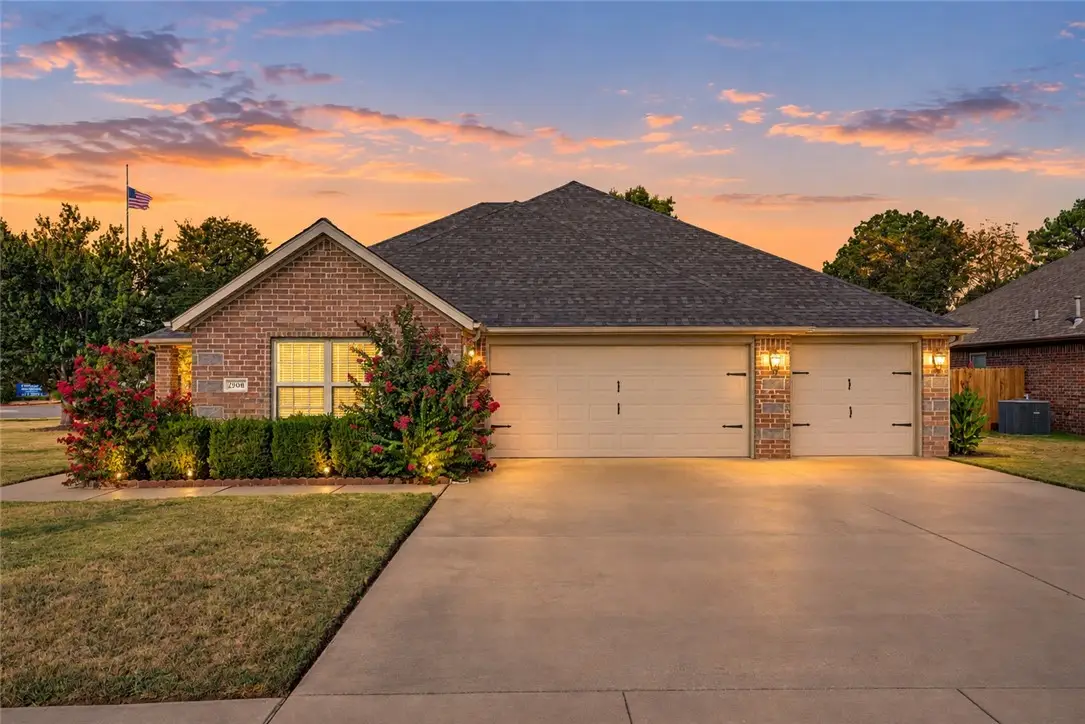 2908 N 18th Street, Rogers, AR 72756 - #1