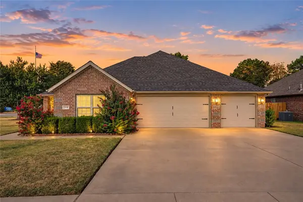 2908 N 18th Street, Rogers, AR 72756