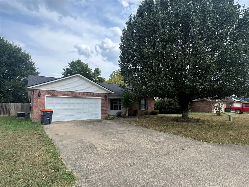 2005 South Tampa Avenue, Russellville, AR 72802 - #1