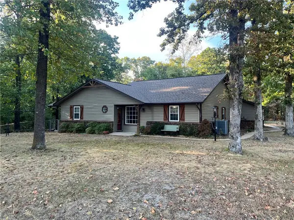 13457 Redbird Lane, Bentonville, AR 72712