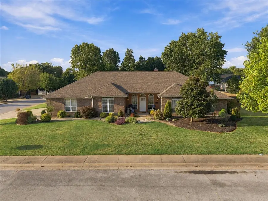4103 W Seneca Road, Rogers, AR 72758 - #2