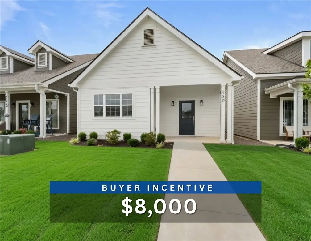 830 NE Heights Lane, Bentonville, AR 72712 - #1