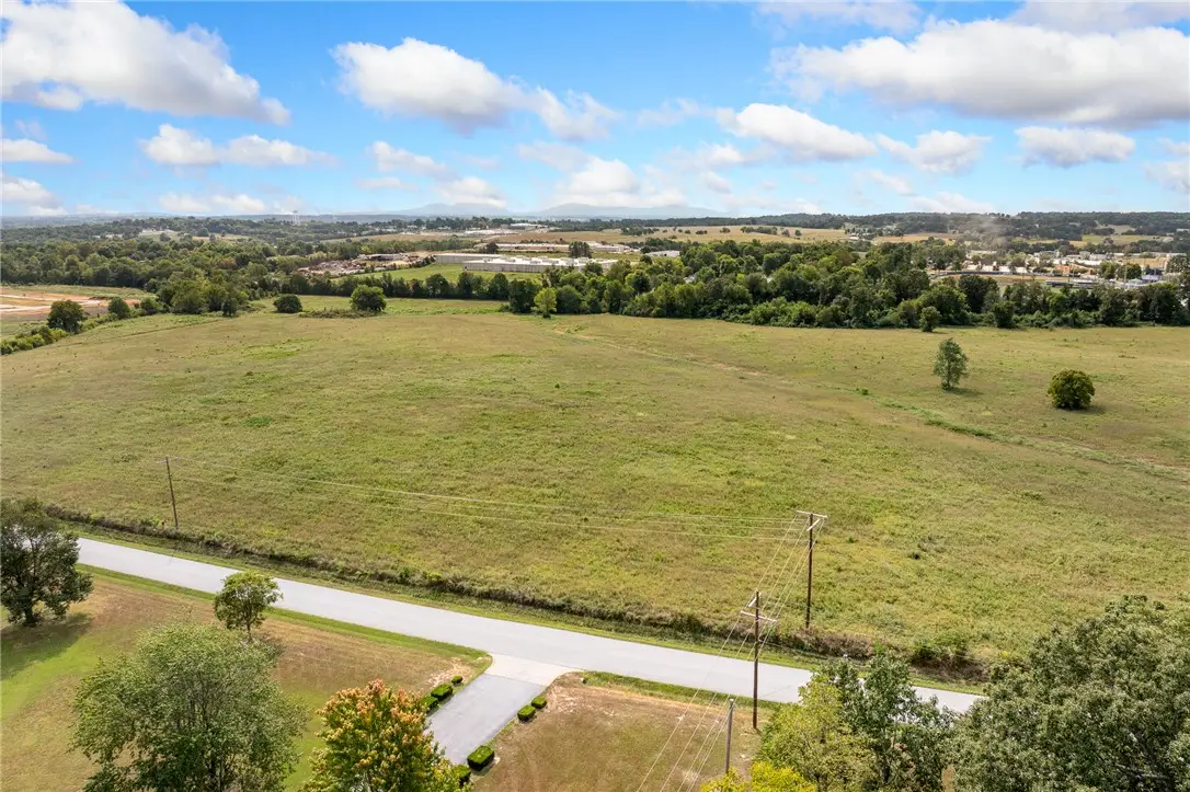 806 Gipson Road, Harrison, AR 72601 - #1