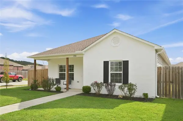 1286 S Morningside Drive, Fayetteville, AR 72701