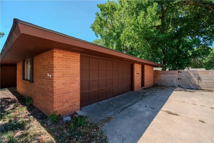 1106 Bronco Lane, Springdale, AR 72762 - #3