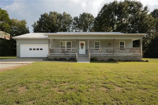 437 Gip Annie Road, Harrison, AR 72601