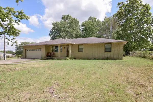 412 S Old Wire Road, Washburn, MO 65772