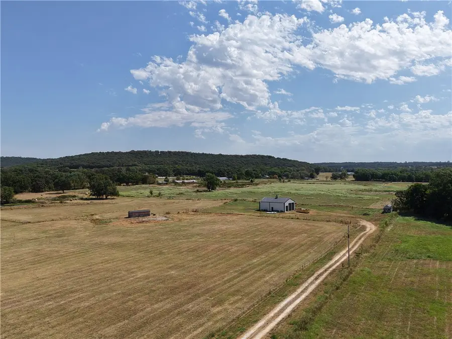 10914 Summers Road, Summers, AR 72769 - #2