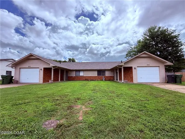 1813 & 1815 S 14th Place, Rogers, AR 72758