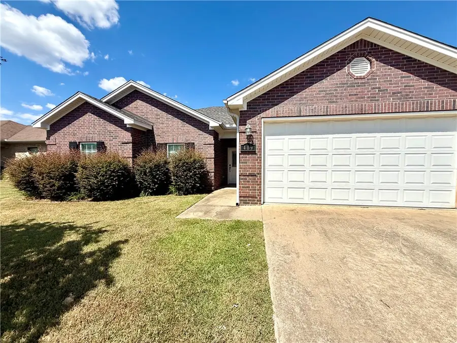 409 Ashford Drive, Russellville, AR 72802 - #2