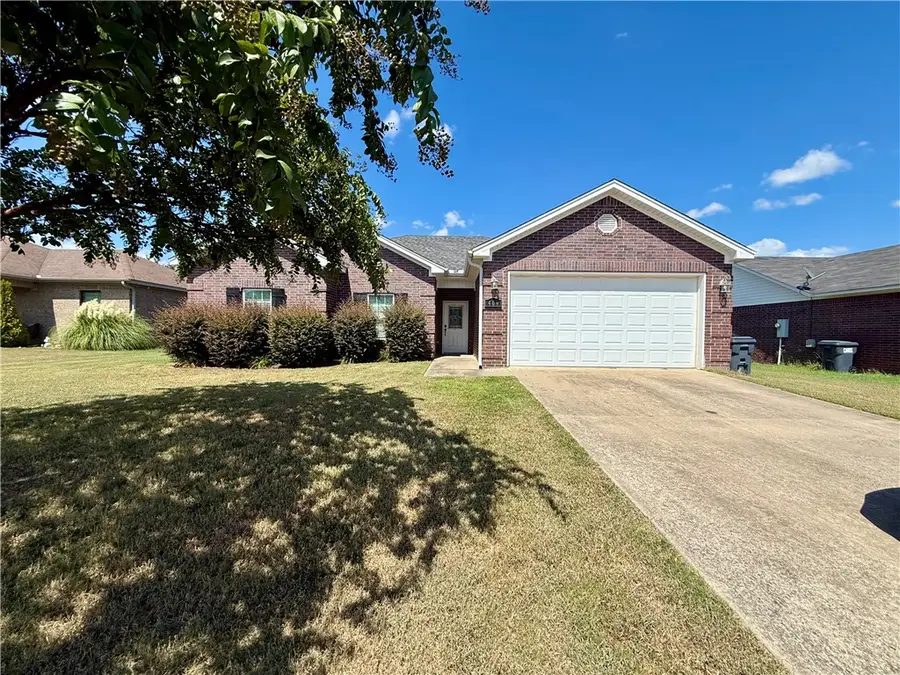 409 Ashford Drive, Russellville, AR 72802 - #3